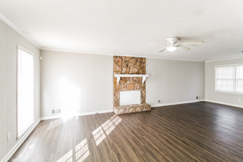 1,690/Mo, 2054 Panola Way Ct Lithonia, GA 30058 Living Room View 2