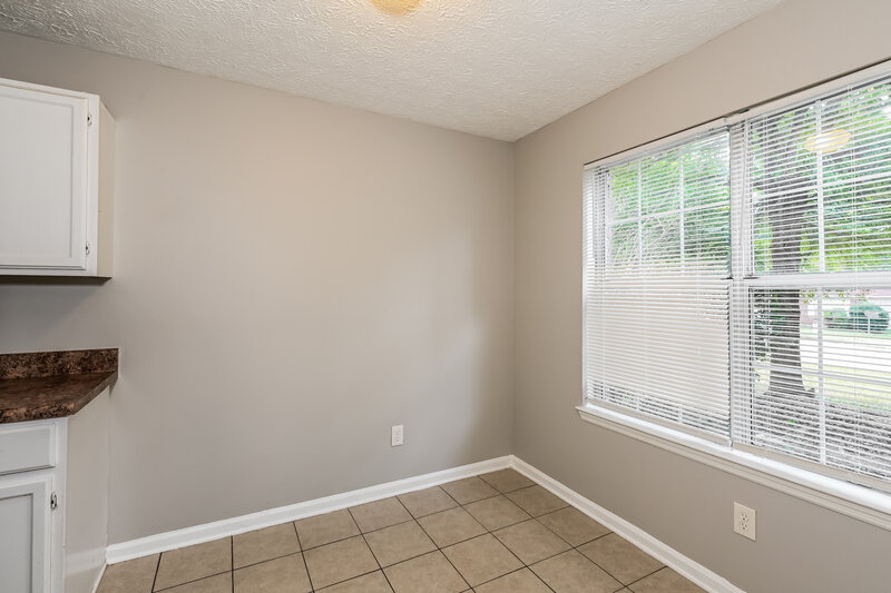 1,900/Mo, 2085 CORNERS CIRCLE Trace Lithonia, GA 30058 Misc View 13