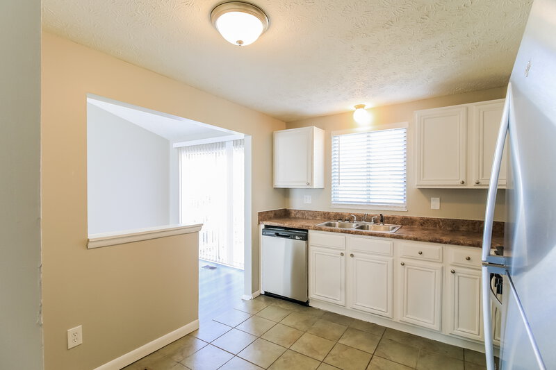 1,925/Mo, 2103 VICTORIA Place Lithonia, GA 30058 Kitchen View