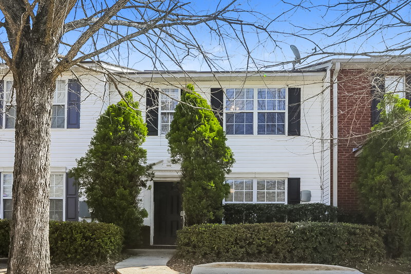 2,400/Mo, 2286 STRATHMOOR MANOR Drive Lithonia, GA 30058 External View