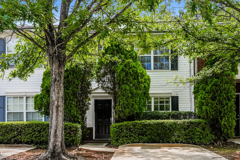 1,675/Mo, 2286 STRATHMOOR MANOR Drive Lithonia, GA 30058 External View