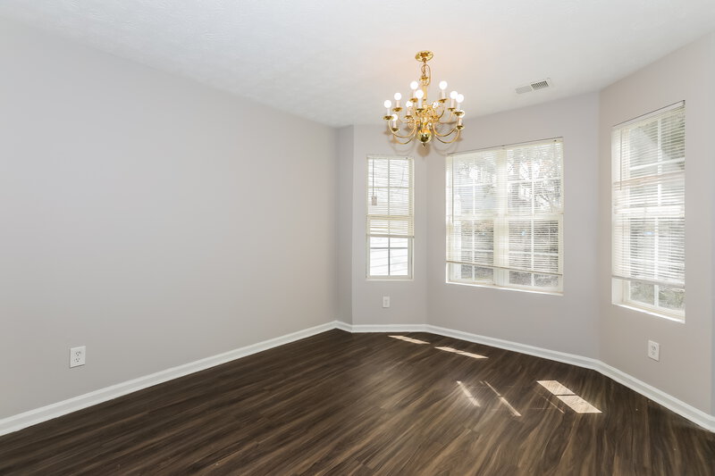 2,400/Mo, 2286 STRATHMOOR MANOR Drive Lithonia, GA 30058 Dining Room View