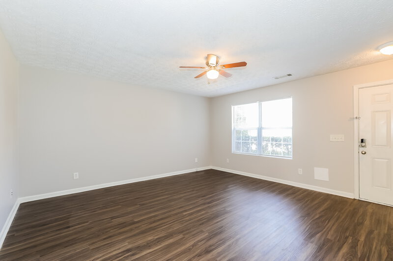 2,400/Mo, 2286 STRATHMOOR MANOR Drive Lithonia, GA 30058 Main Bedroom View