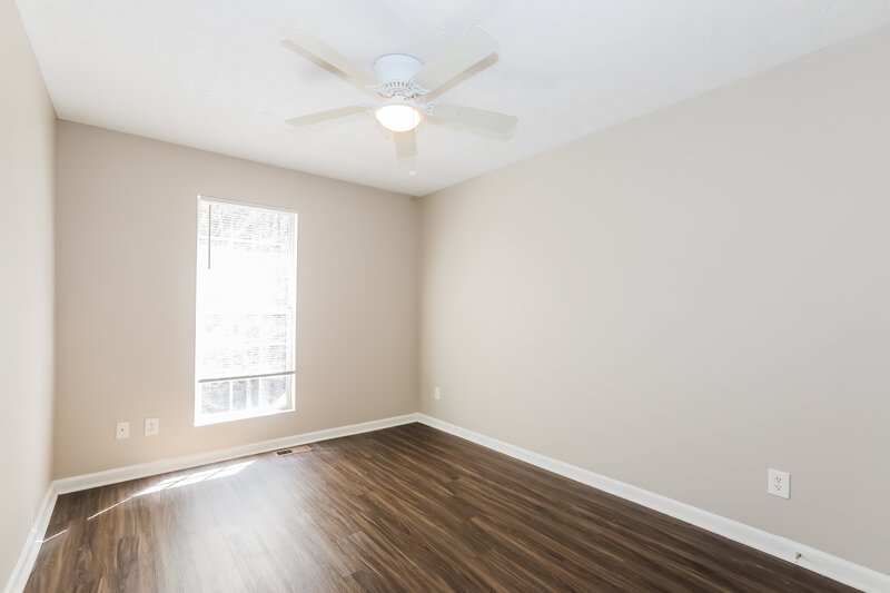 2,400/Mo, 2286 STRATHMOOR MANOR Drive Lithonia, GA 30058 Bedroom View 2
