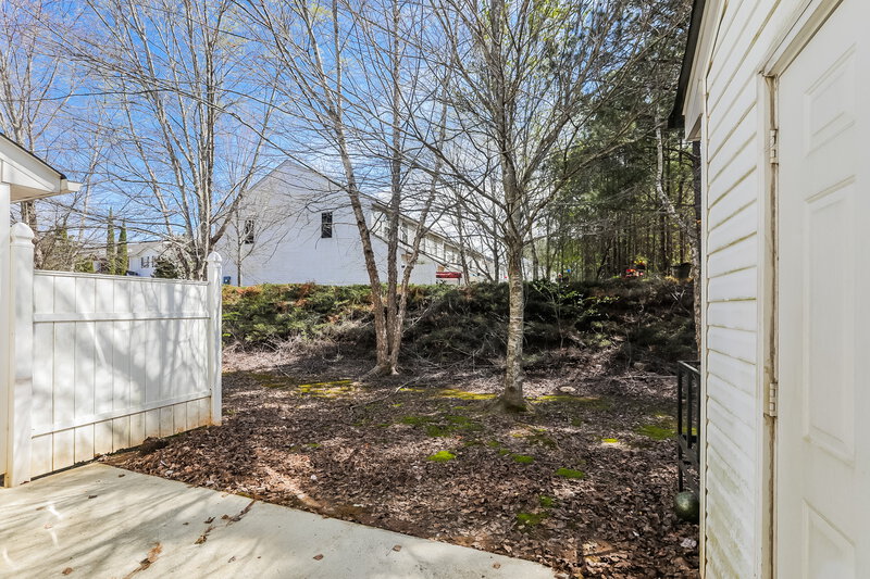 2,400/Mo, 2286 STRATHMOOR MANOR Drive Lithonia, GA 30058 Rear View 2