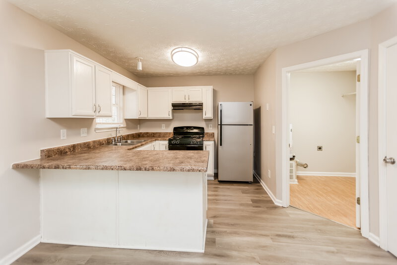 1,690/Mo, 2946 Fields Dr Lithonia, GA 30038 Kitchen View