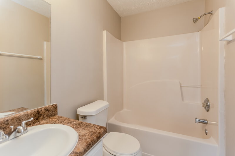 1,690/Mo, 2946 Fields Dr Lithonia, GA 30038 Bathroom View