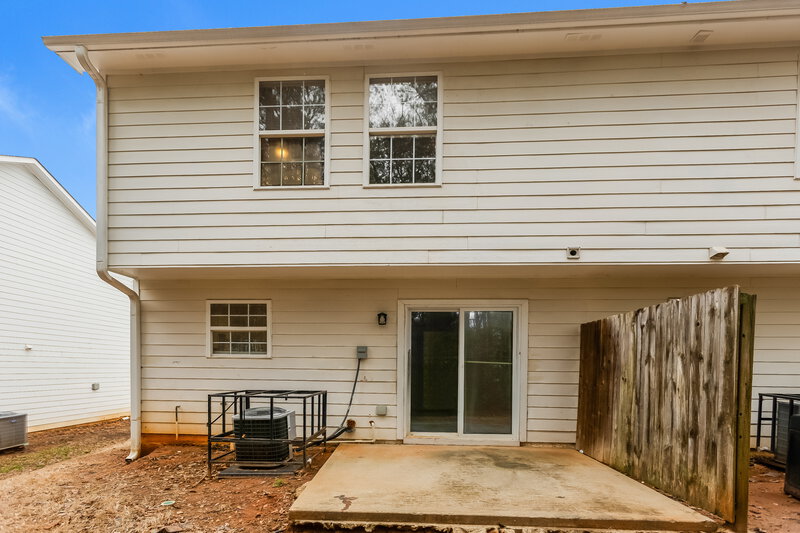 1,690/Mo, 2946 Fields Dr Lithonia, GA 30038 Rear View