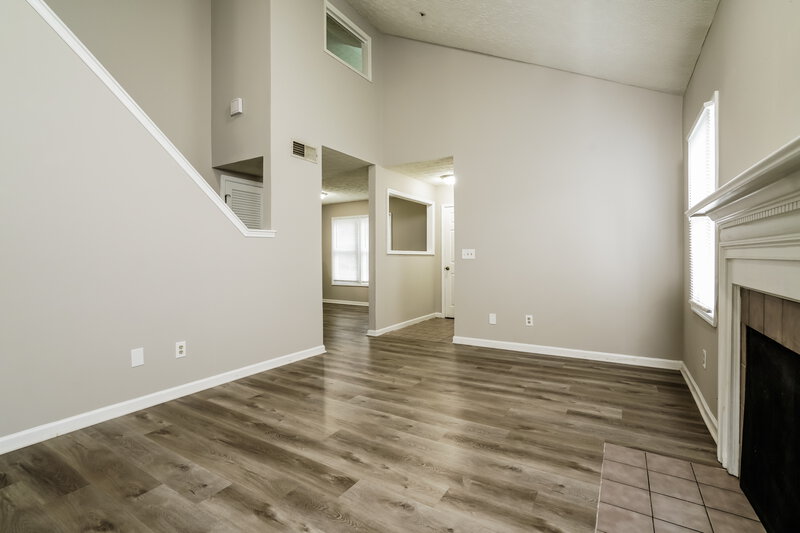 1,465/Mo, 2318 Wellington Cir Lithonia, GA 30058 Living Room View 3