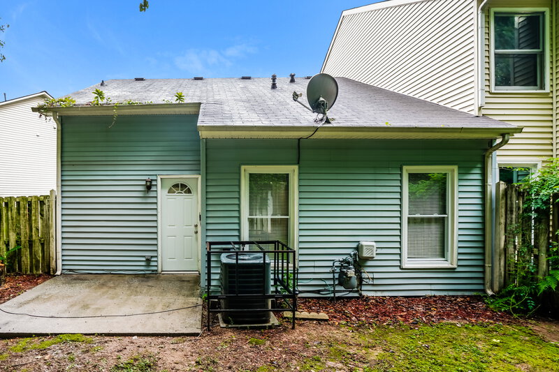 1,465/Mo, 2318 Wellington Cir Lithonia, GA 30058 Rear View