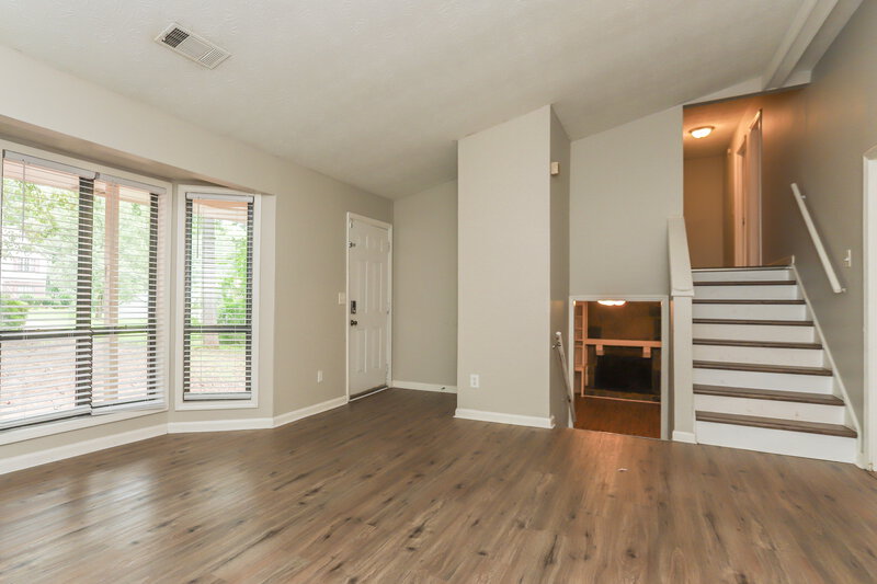 2,220/Mo, 5747 Hilton Ridge Rd Lithonia, GA 30058 Living Room View