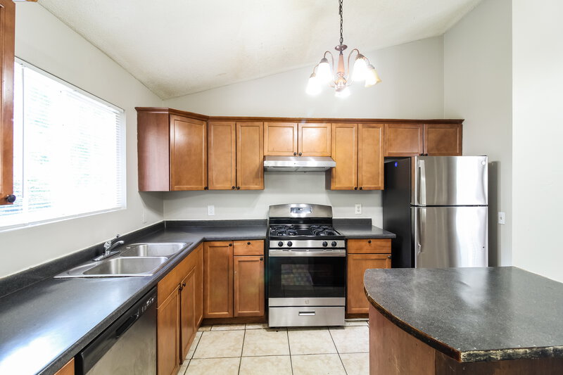 2,380/Mo, 6229 CREEKFORD Lane Lithonia, GA 30058 Kitchen View 2