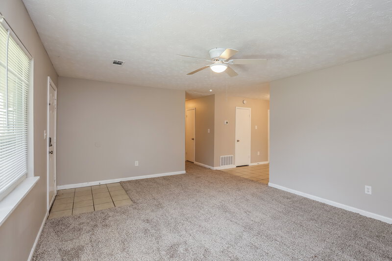 1,830/Mo, 5961 Garner Rd Mableton, GA 30126 Living Room View 2