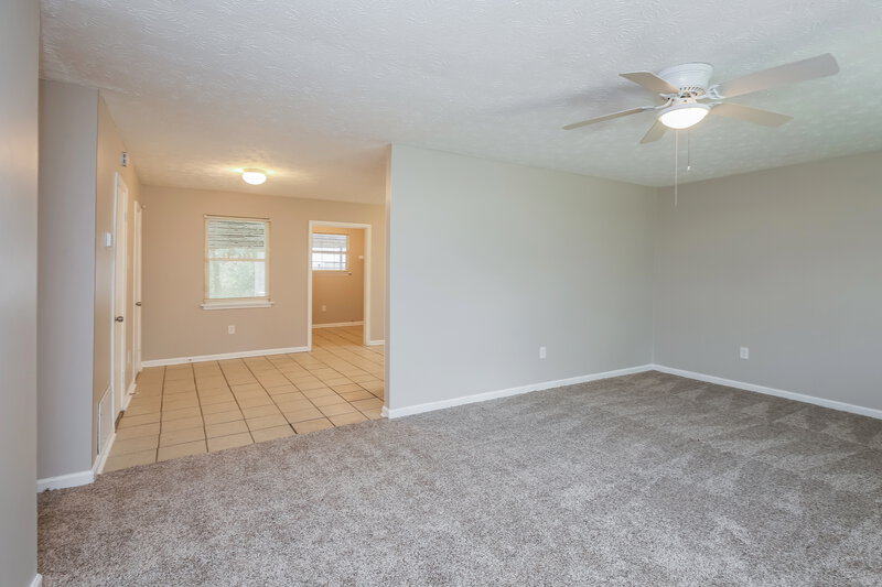 1,830/Mo, 5961 Garner Rd Mableton, GA 30126 Living Room View 4