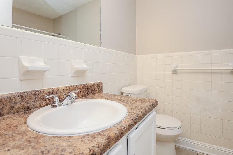 1,830/Mo, 5961 Garner Rd Mableton, GA 30126 Bathroom View