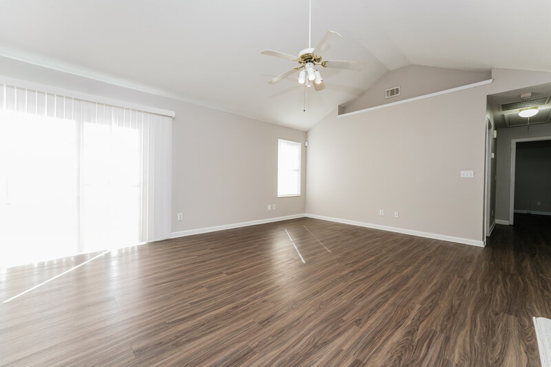 1,805/Mo, 6626 Browns Mill Ferry Dr Lithonia, GA 30038 Living Room View