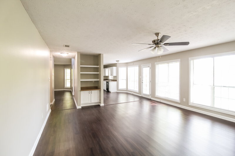 2,365/Mo, 671 Woodstone Rd Lithonia, GA 30058 Misc View 3