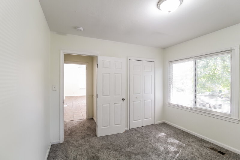 1,780/Mo, 1111 Burbank Cir Marietta, GA 30062 Main Bedroom View 2