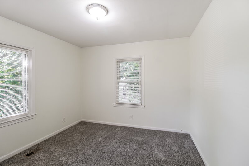 1,780/Mo, 1111 Burbank Cir Marietta, GA 30062 Bedroom View