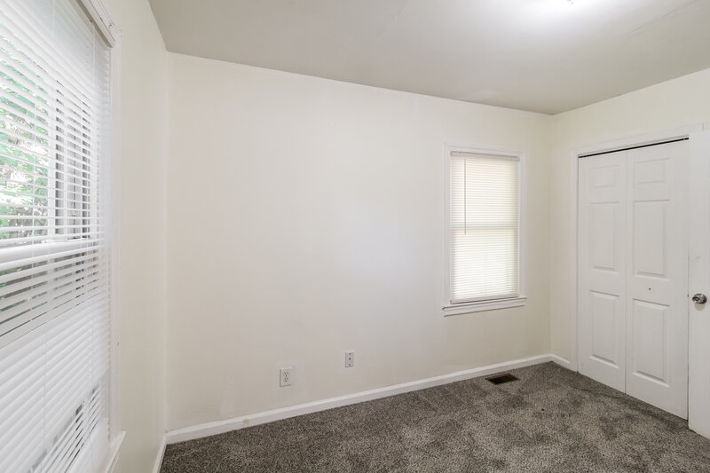 1,780/Mo, 1111 Burbank Cir Marietta, GA 30062 Bedroom View 4