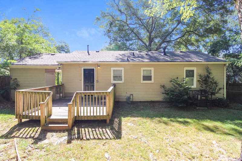 1,780/Mo, 1111 Burbank Cir Marietta, GA 30062 Rear View