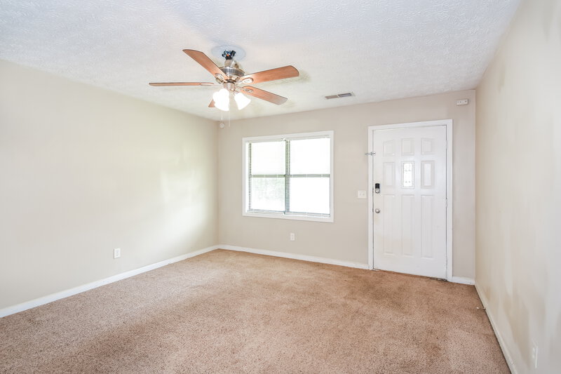 1,390/Mo, 169 Kimberly Way Marietta, GA 30064 Living Room View