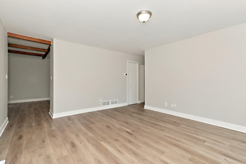 1,815/Mo, 2187 Twilley Cir SW Marietta, GA 30060 Living Room View 3