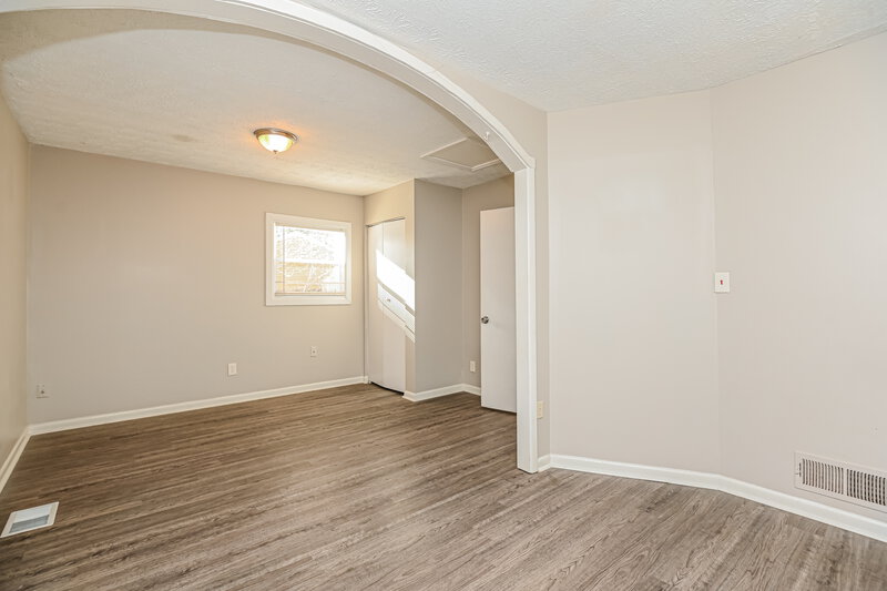 1,875/Mo, 2870 Valley Brook Dr SW Marietta, GA 30008 Main Bedroom View 2