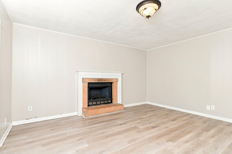 0/Mo, 3173 Fern Valley Drive Marietta, GA 30008 Living Room View
