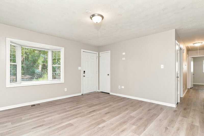 0/Mo, 3173 Fern Valley Drive Marietta, GA 30008 Entertainment Room View 2