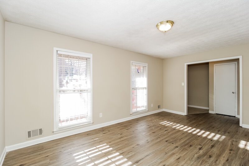 2,870/Mo, 3334 Heatherwood Ln SW Marietta, GA 30008 Main Bedroom View