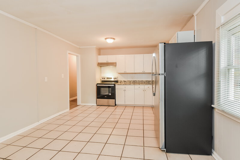 1,625/Mo, 643 Milford Dr SW Marietta, GA 30060 Kitchen View