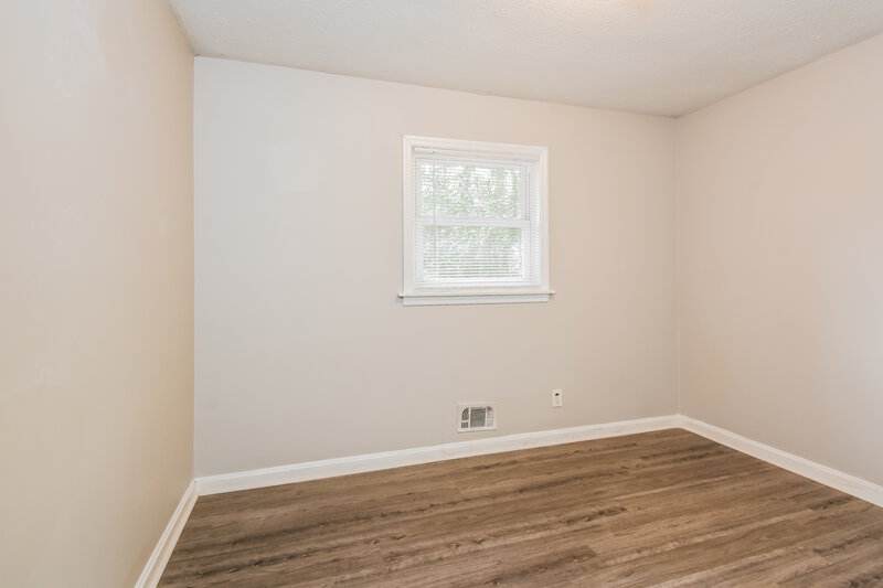 1,625/Mo, 643 Milford Dr SW Marietta, GA 30060 Bedroom View