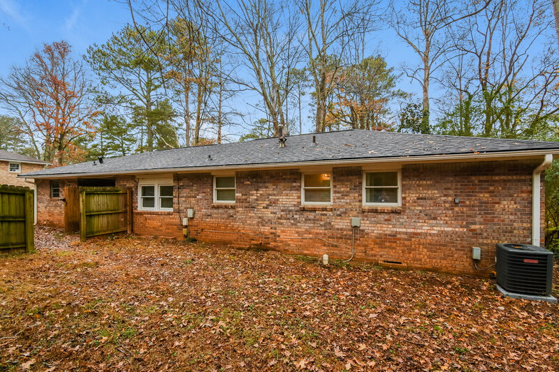1,625/Mo, 643 Milford Dr SW Marietta, GA 30060 Rear View