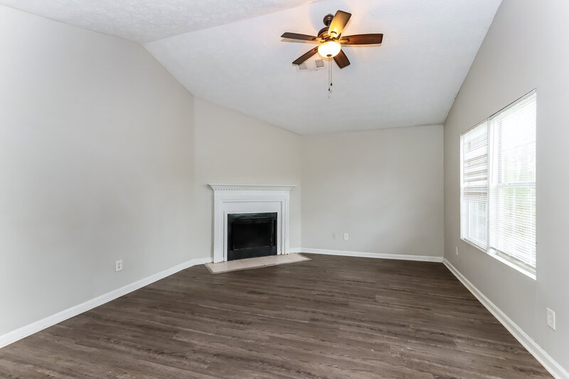 1,410/Mo, 200 SHERWOOD Loop McDonough, GA 30253 Living Room View 2