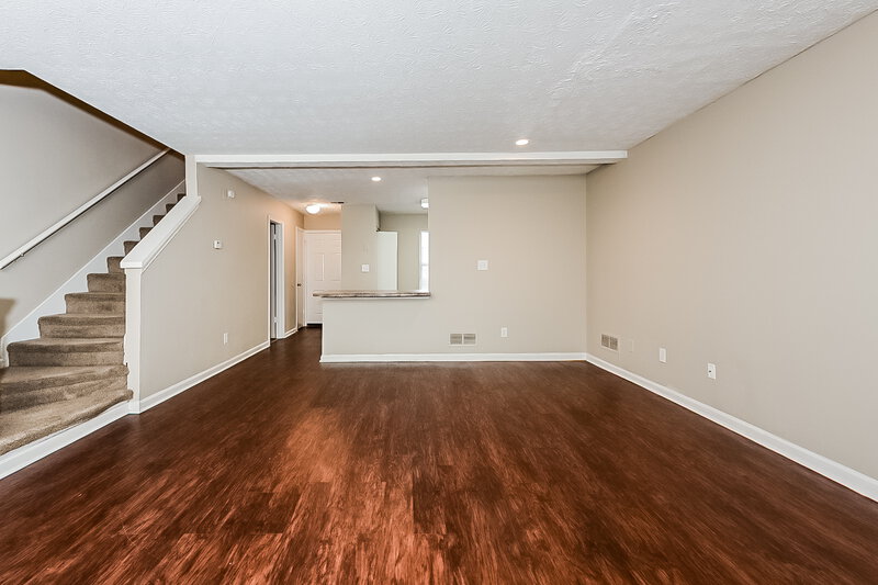 0/Mo, 5681 Waterford Ct Morrow, GA 30260 Living Room View 3