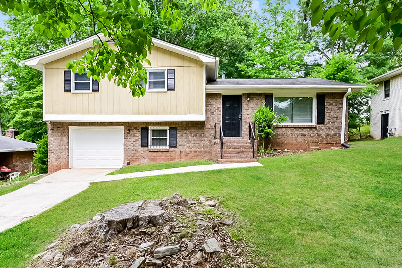 1,720/Mo, 3074 Menlo Park Dr Rex, GA 30273 External View
