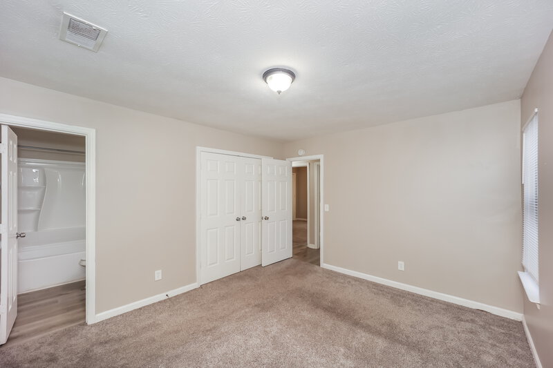 1,560/Mo, 3122 Chippewa Dr Rex, GA 30273 Main Bedroom View 2