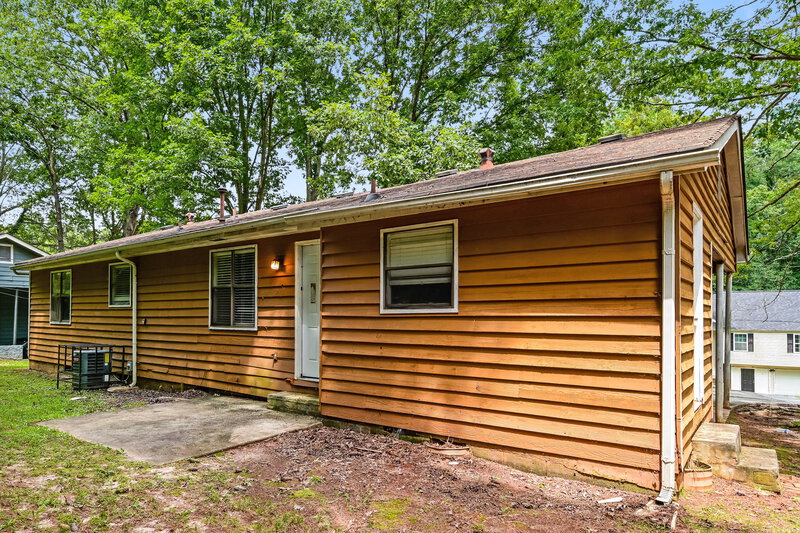 2,100/Mo, 3201 Chippewa Dr Rex, GA 30273 Rear View