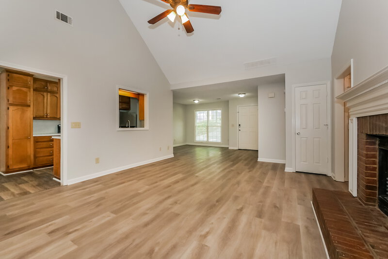 1,670/Mo, 3343 Rock Creek Dr Rex, GA 30273 Living Room View 2