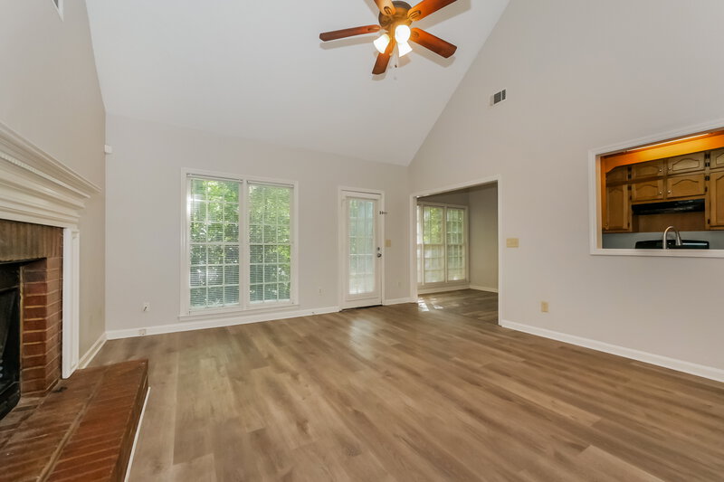 1,670/Mo, 3343 Rock Creek Dr Rex, GA 30273 Living Room View 3