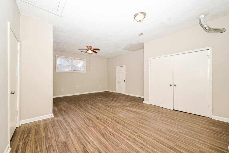 1,810/Mo, 3835 Charlotte Dr Rex, GA 30273 Family Room View 2