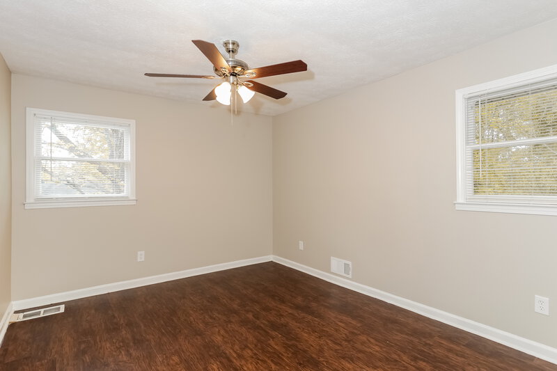 0/Mo, 6693 Bedford Rd Rex, GA 30273 Main Bedroom View 2