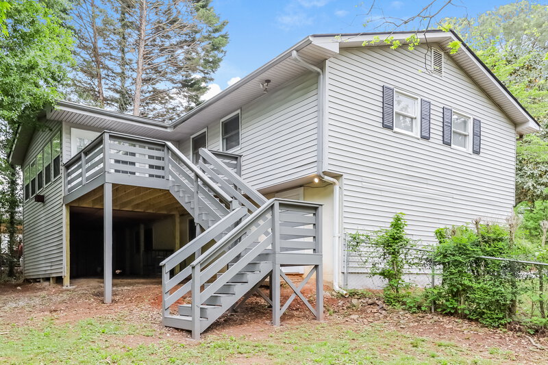 0/Mo, 6693 Bedford Rd Rex, GA 30273 Rear View