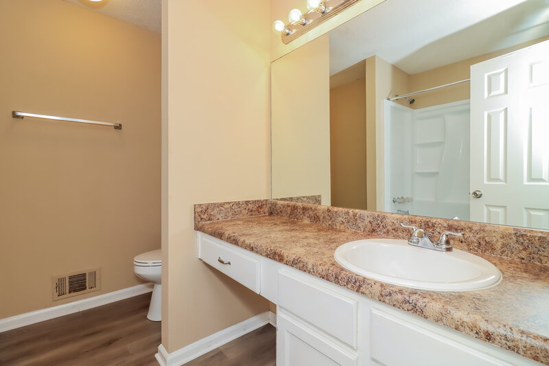 1,815/Mo, 5380 Muirwood Pl Powder Springs, GA 30127 Main Bathroom View