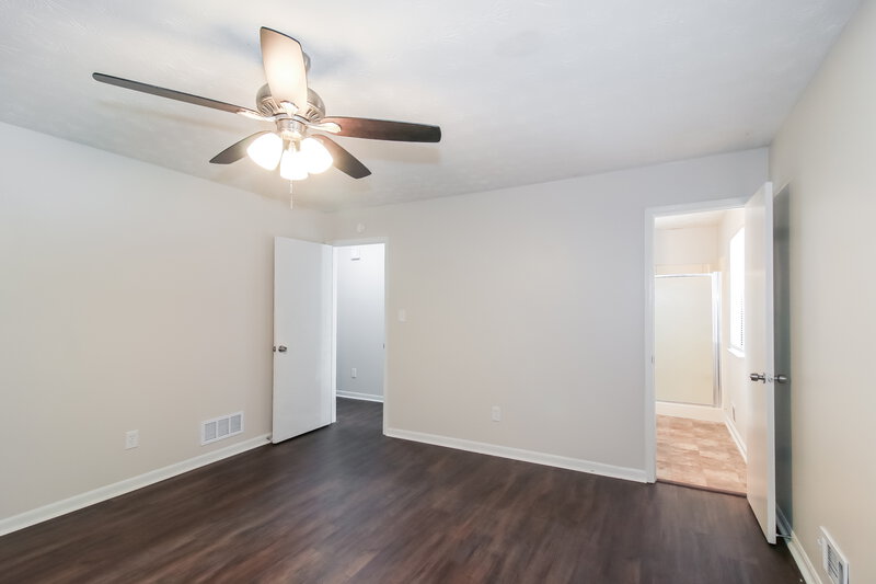 1,780/Mo, 127 Gristmill Ct Riverdale, GA 30274 Main Bedroom View 2