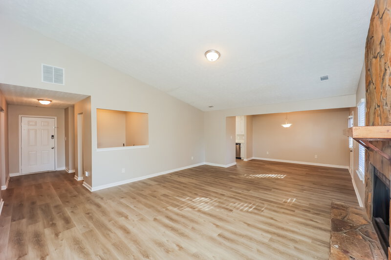 1,780/Mo, 148 Little Joe Ct Riverdale, GA 30274 Living Room View 2