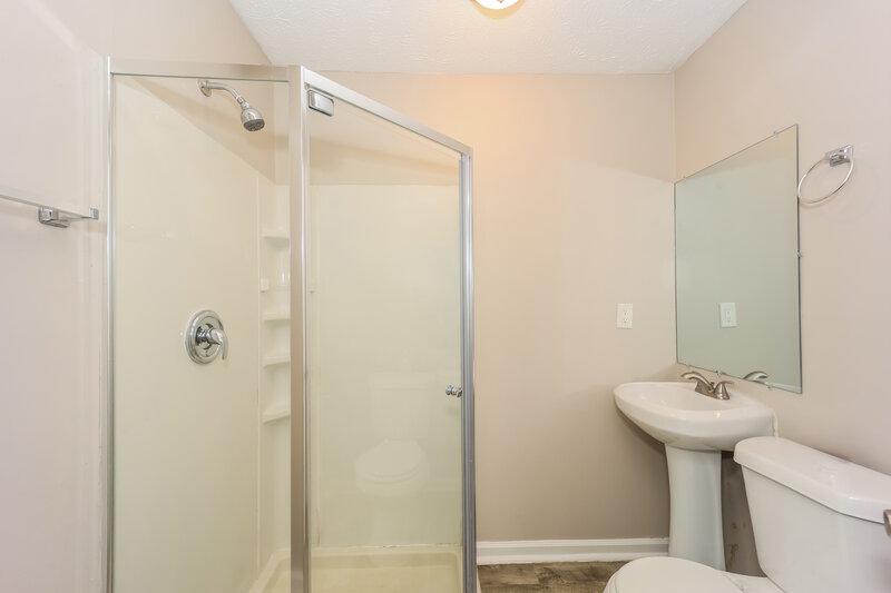 1,780/Mo, 148 Little Joe Ct Riverdale, GA 30274 Bathroom View 2