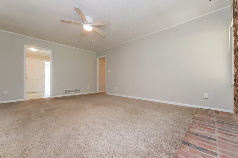 1,630/Mo, 1646 Cheryl Leigh Dr Riverdale, GA 30296 Living Room View 3