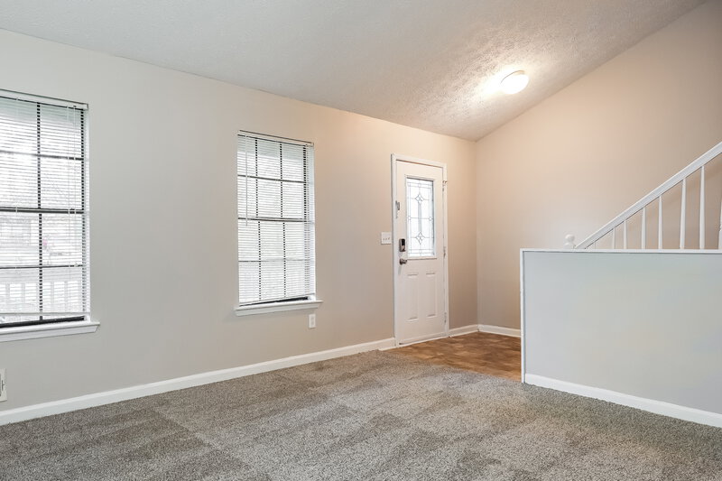 0/Mo, 175 Montego Cir Riverdale, GA 30274 Living Room View